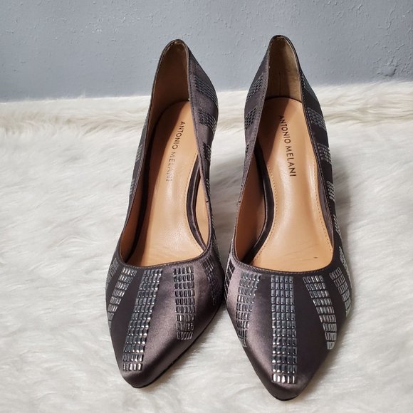 Antonio Melani Gray Satin with Metallic Silver Embossed Detailing Heels, 8.5 - Picture 6 of 10